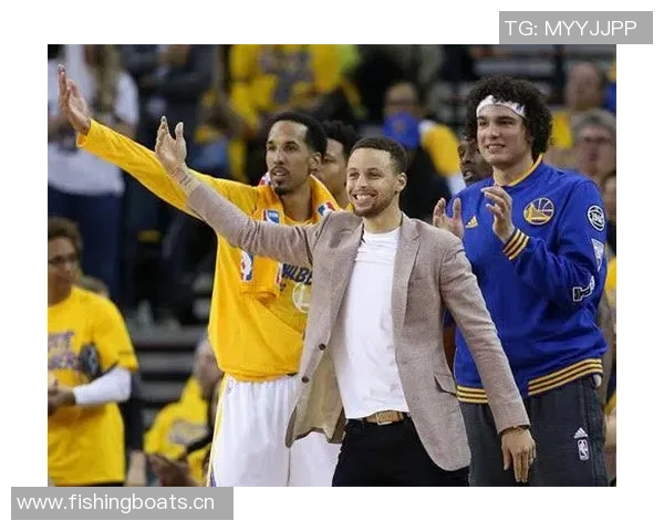 勇士助教斯托茨与昔日爱徒利拉德赛前亲切交流回忆共事岁月