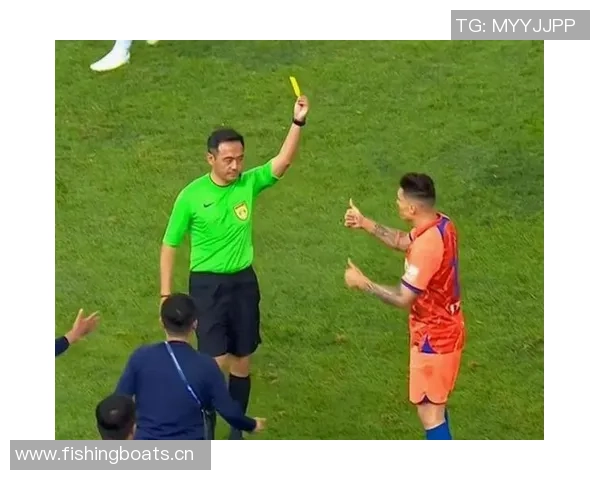 斯波指出双方球员对场地状况不满工作人员确认场地条件明显不合格